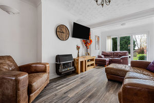 Lounge- click for photo gallery